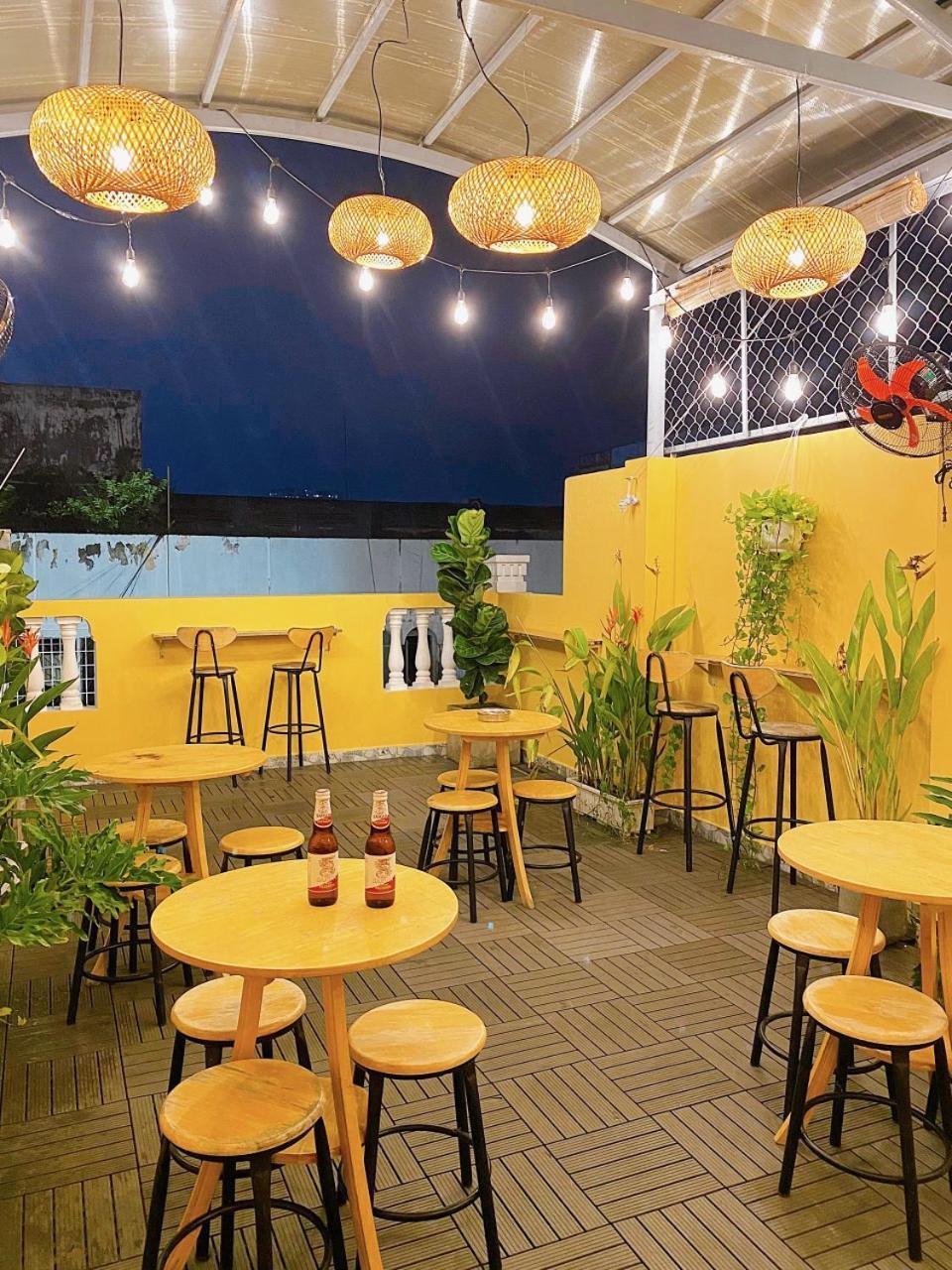 Saigon Authentic Hostel - Daily Walking Morning City Tour, Fresh Daily Breakfast, Gym & Rooftop Billiard Ho Chi Minh-stad Buitenkant foto